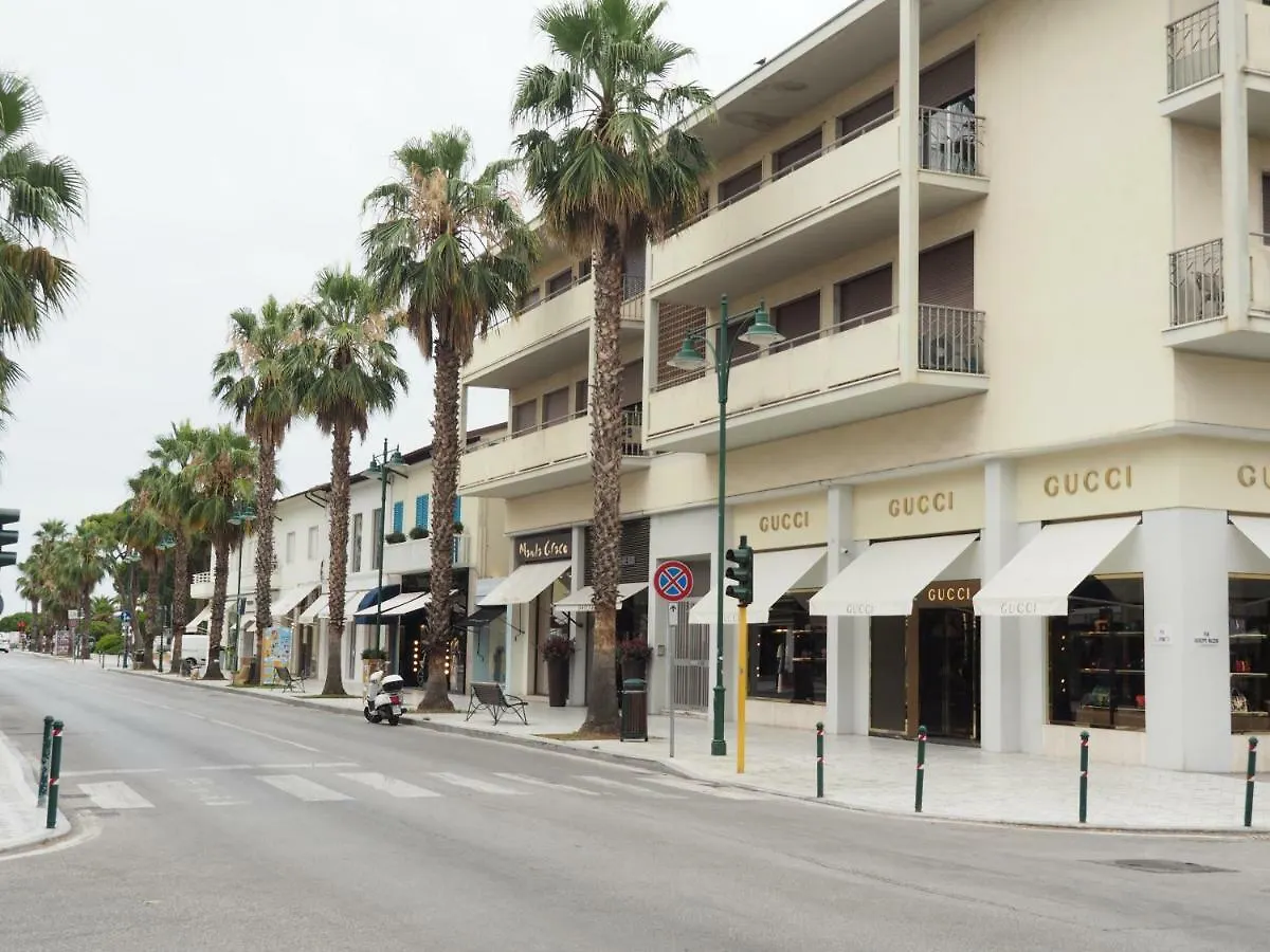La Casa Del Maestro Villa Forte dei Marmi 0*,