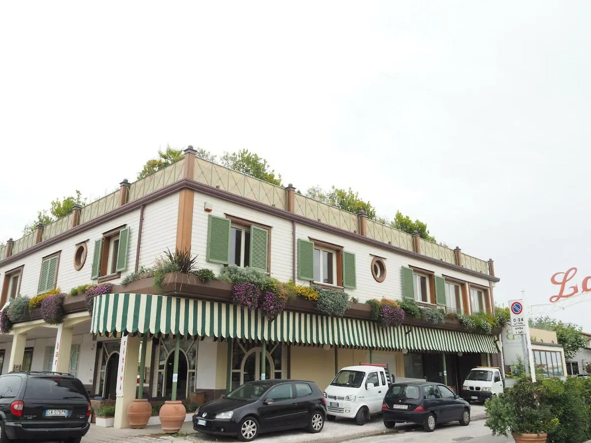 La Casa Del Maestro Villa Forte dei Marmi Italy